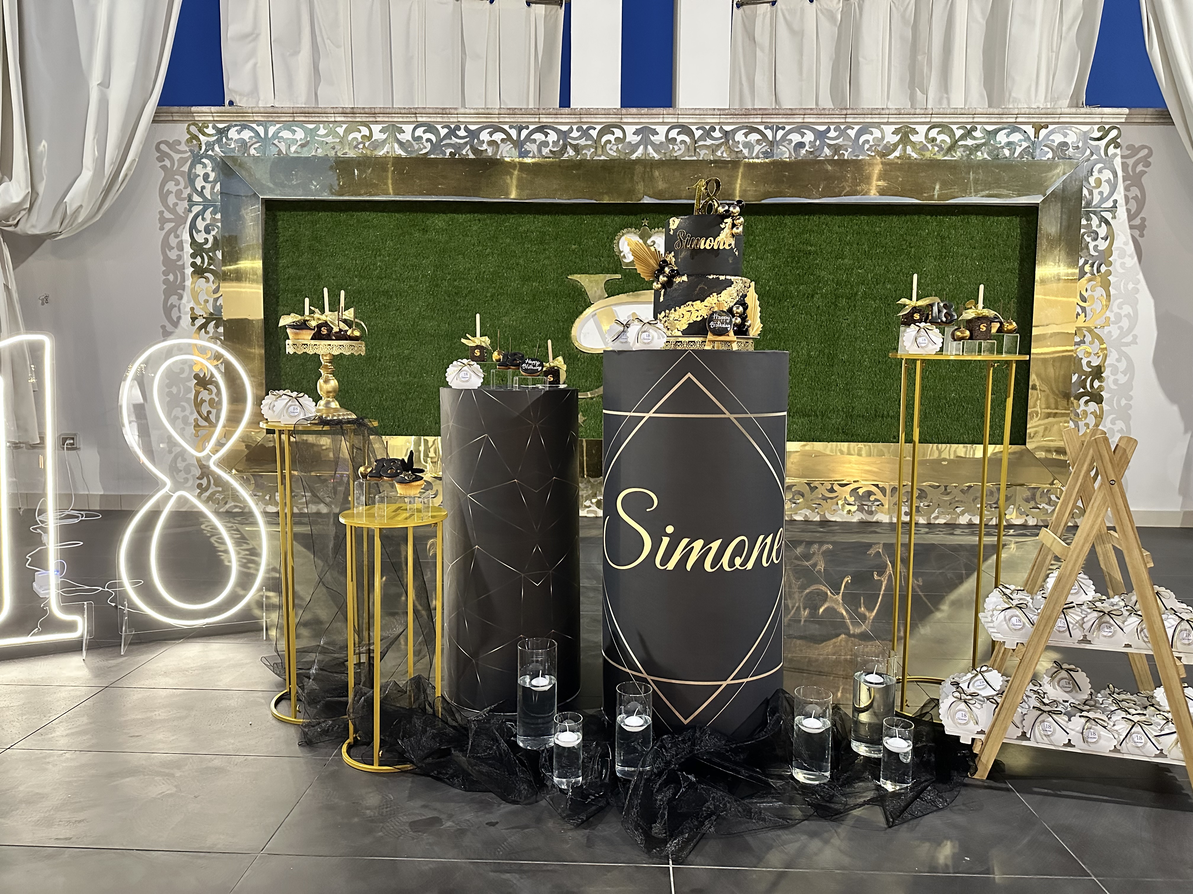 Compleanno adulto — Luxury gold — 1